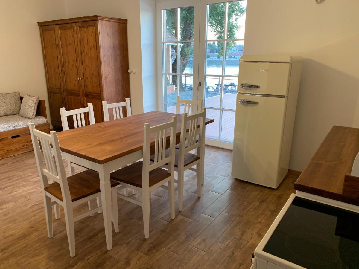 Szazesztendos Reveszhaz Apartman Szigetmonostor المظهر الخارجي الصورة