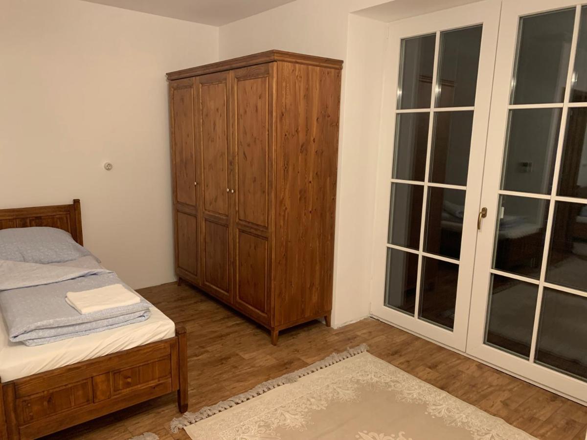 Szazesztendos Reveszhaz Apartman Szigetmonostor المظهر الخارجي الصورة